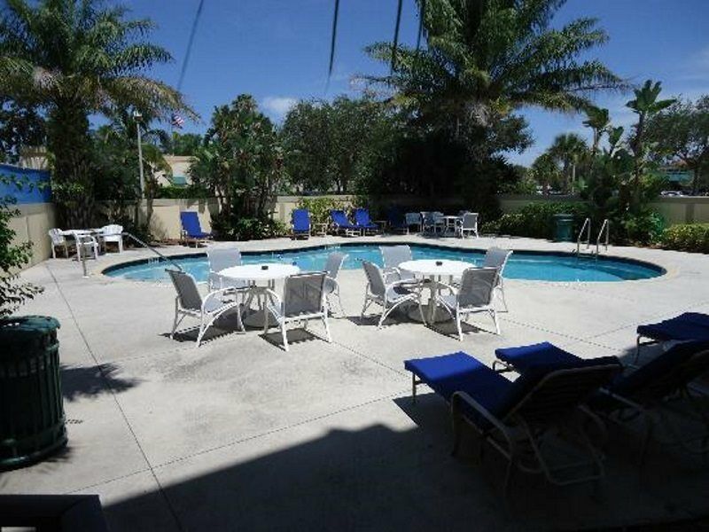 Holiday Inn Express Boca Raton - West By Ihg Εξωτερικό φωτογραφία