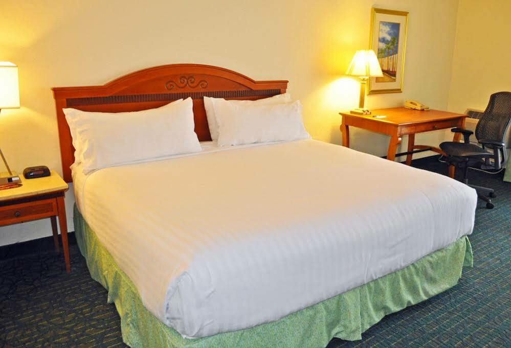 Holiday Inn Express Boca Raton - West By Ihg Εξωτερικό φωτογραφία
